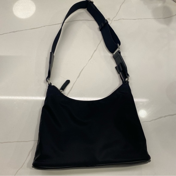 NWOT shoulder fabric baguette bag - Picture 2 of 8